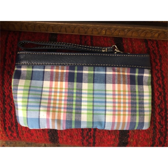 Tommy Hilfiger-Plaid Wristlet - Picture 4 of 4